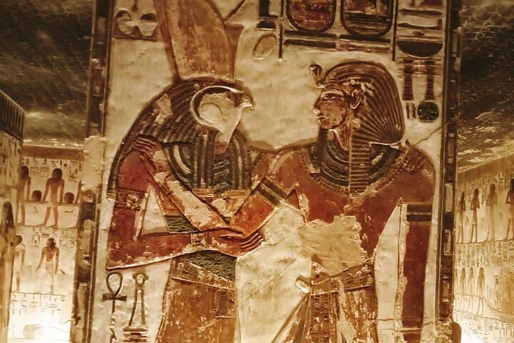 Luxor East and West Bank in Two Days Itinerary