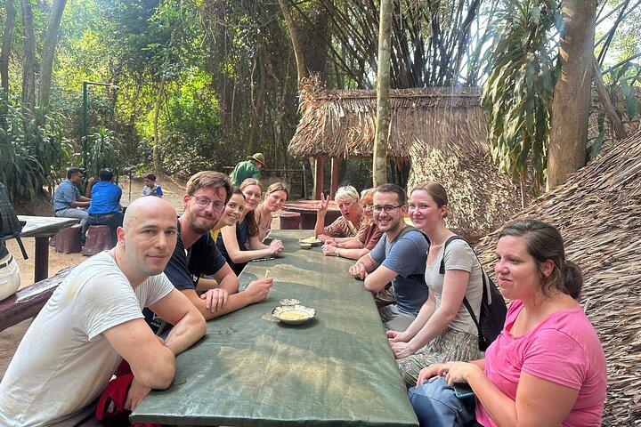 Cu Chi Ben Duoc Tunnel & Reispapierdorf mit Mittagessen