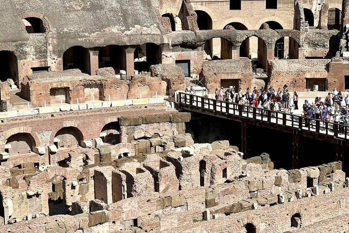Colosseum, Roman Forum & Palatine Hill Audioguide with Arena Opt