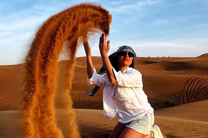 DESERT SAFARI 4x4, Buffet, Danse du ventre et plus encore