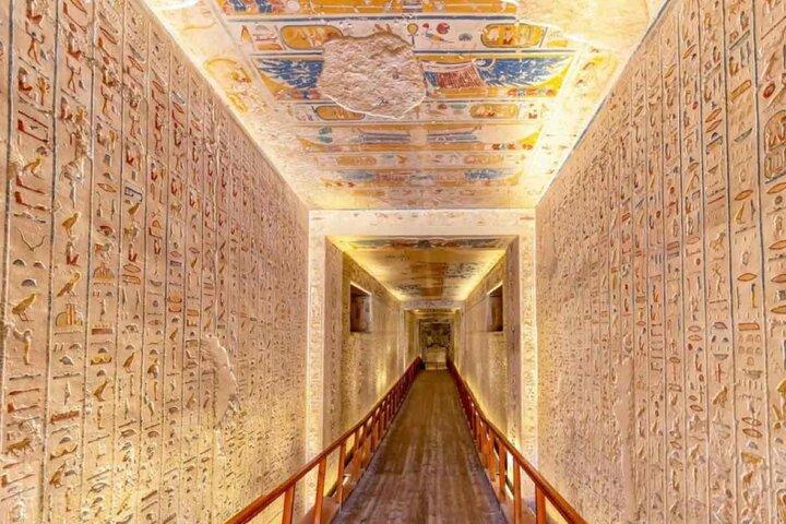 Pyramiderna och Abdeenpalatset Kairo Dagstur med lunch – Hurghada