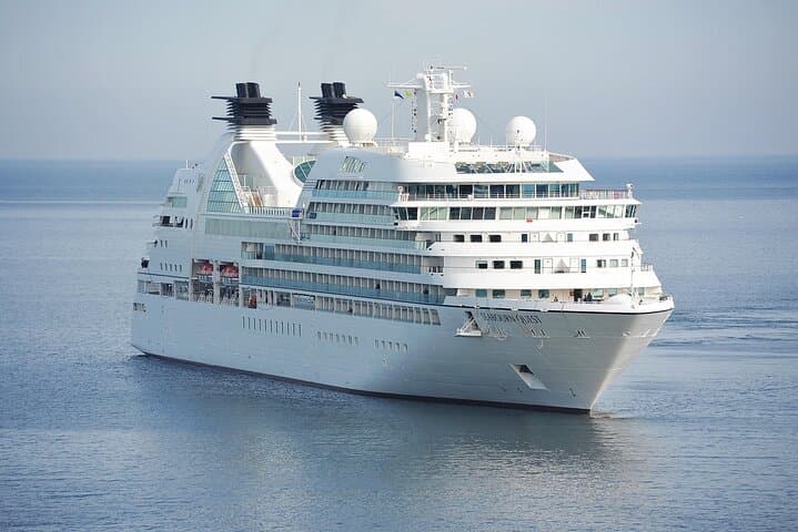 Private Transfer from Amsterdam to the Cruise Port in Rotterdam