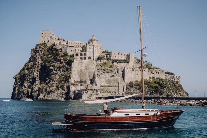 The Best of Ischia: Boat Tour Around the Island with Lunch