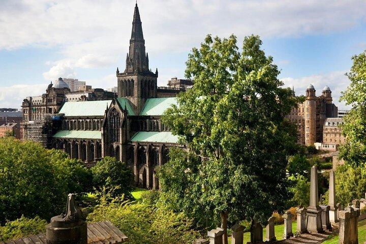 Glasgow Private Walking Tour com um local