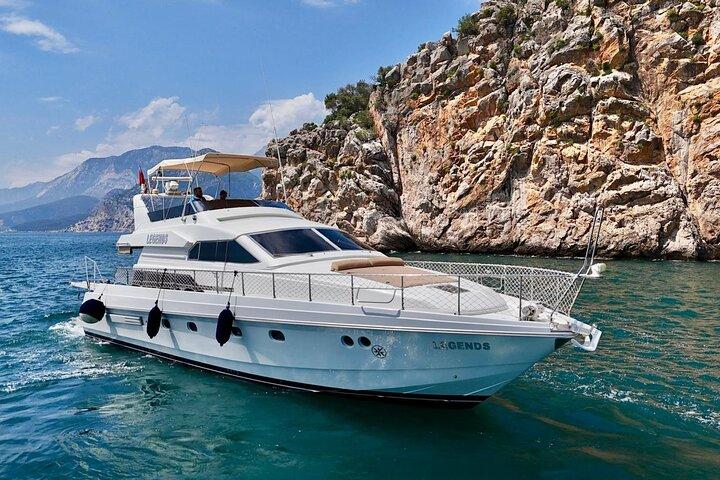Private Yachttour Antalya : Ein Tag, der auf Sie zugeschnitten ist