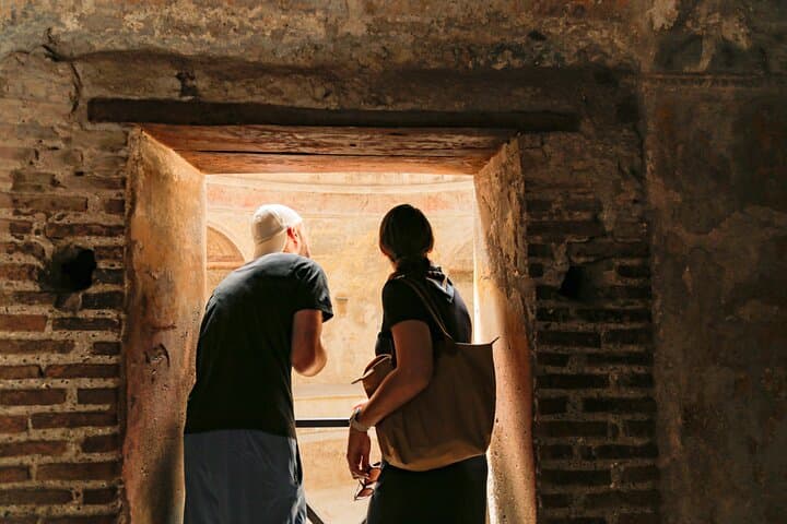 Pompeii Walking Tour with Priority Entrance