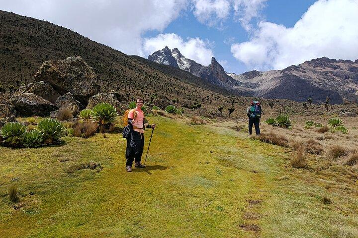 Mt Kenya 2 a 3 giorni di escursione Lenana Peak