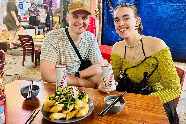 Hanoi efter mørket af motorcykel: Street Foods & Nightlife (4 timer)