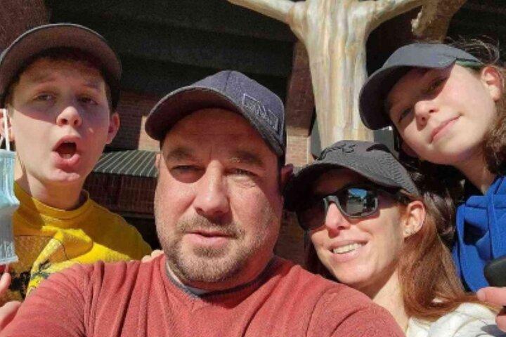 Awesome Scavenger Hunt : Sacramento Gold Rush Riddles