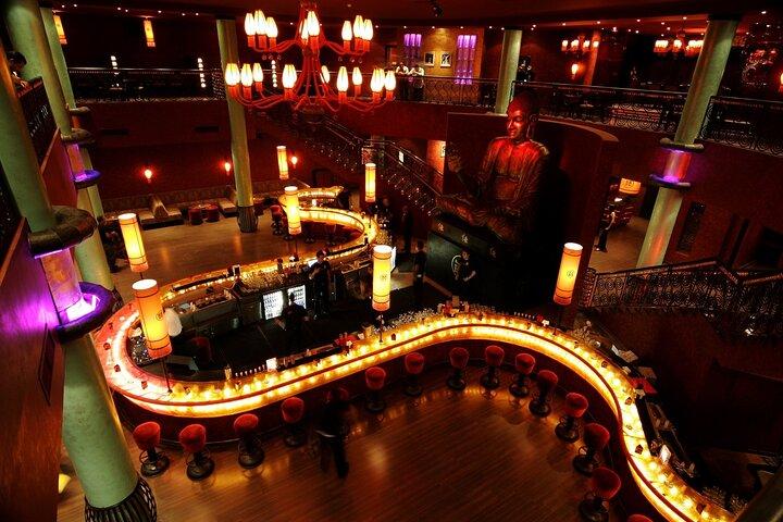 Night Out at Little Buddha – Indgang og transport fra Hurghada