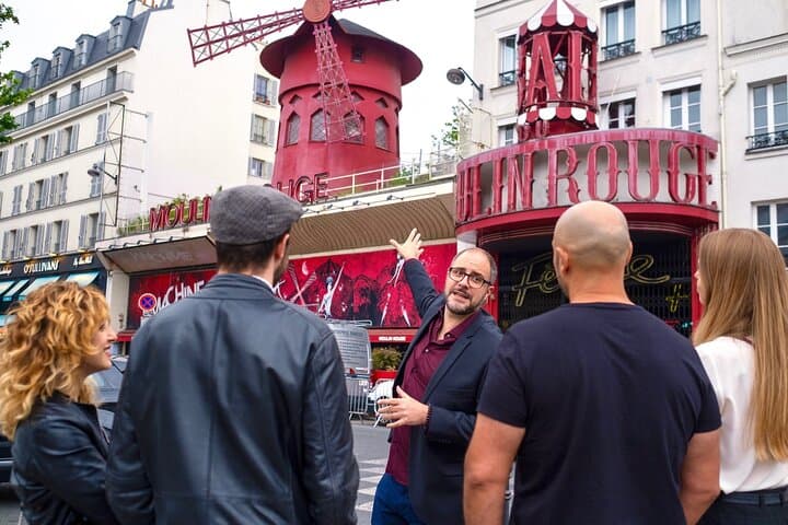 Paris Montmartre Free Walking Tour