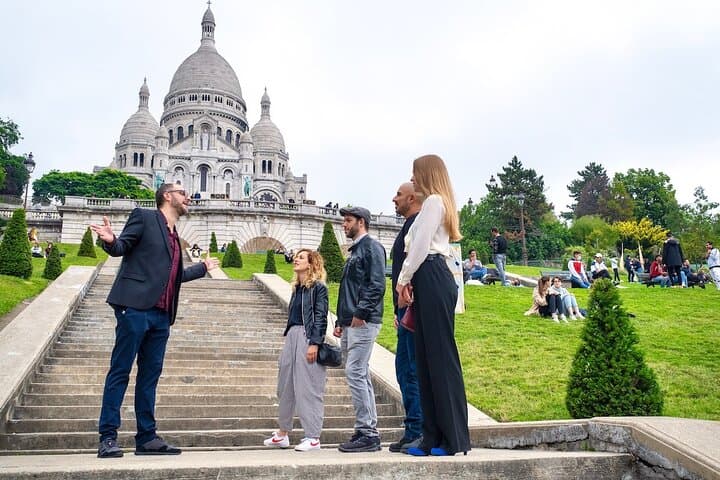 Paris Montmartre Free Walking Tour