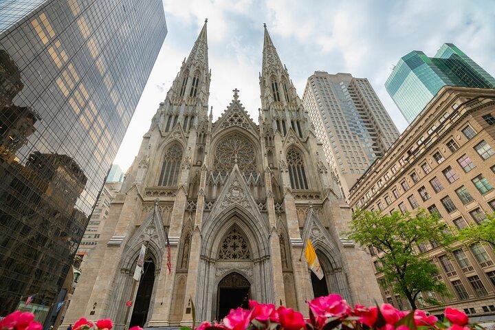 Explore os marcos famosos de Manhattan em um tour privado