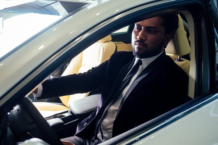 Private Chauffeur Service in Dubai and Abu Dhabi