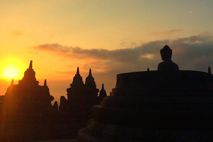 Borobudur Sunrise Tour Accesso anticipato ed esplorazione del tempio