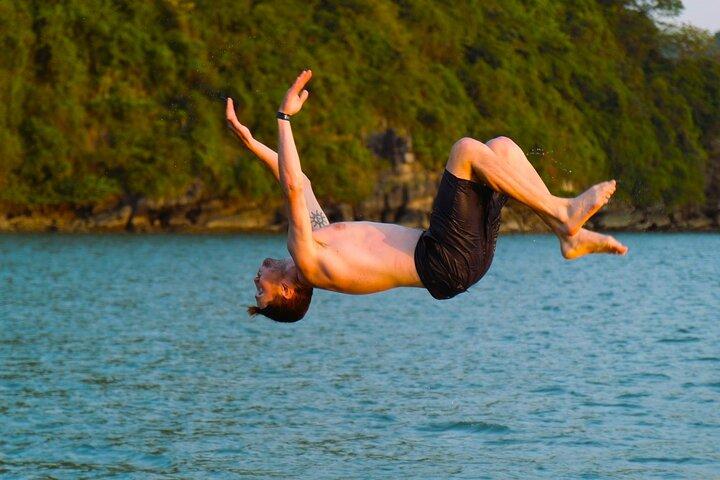 Magical Sunset Tour : Kajak & Schwimmen in Lan Ha Bay