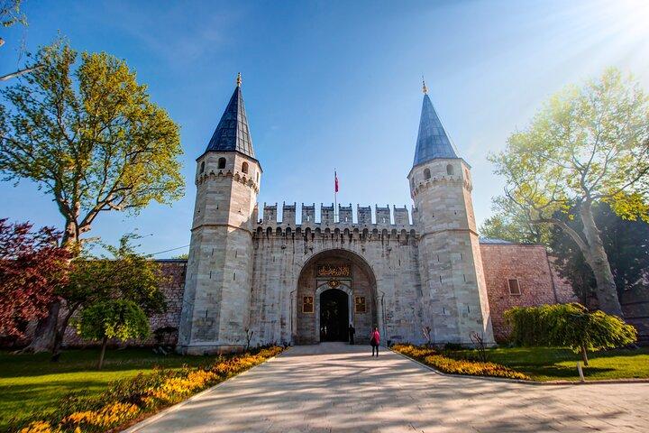 Full-Day Istanbul Old City, Topkapi Palace & Bosphorus Cruise