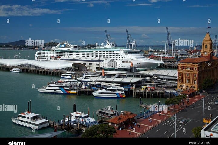 Auckland City Hotel to Cruise Ship Transfer by SUV