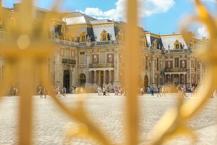 Half Day Guided Tour of Palace of Versailles with Entry Ticket