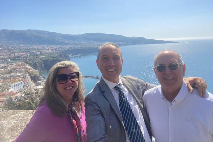 Rome to Pompeii, Amalfi Coast and Positano Small Group Day Trip