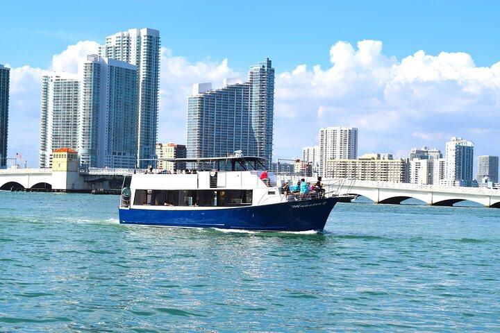 2 timmar Miami Private Boat uthyres med kapten ingår
