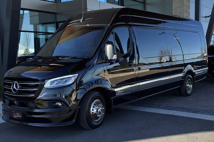 Transporte do Aeroporto de Nashville (até 14 passageiros)