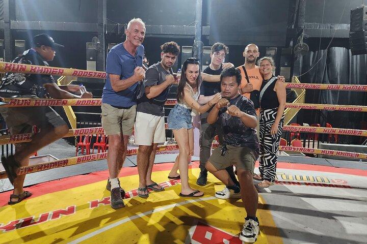 無料の4ビールを含むMr.Sopとクン・クメールキックボクシングを観戦