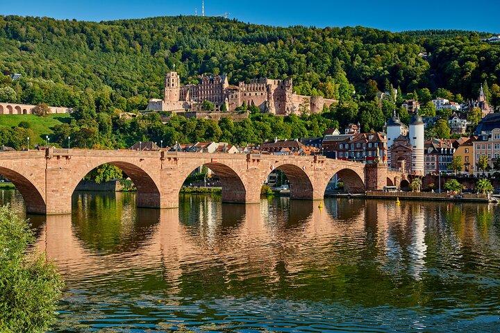 Experiência privada do charme riverside de Heidelberg de Frankfurt