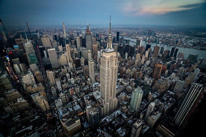 Private Romantic NYC Helicopter Scenic Charter with Champagne