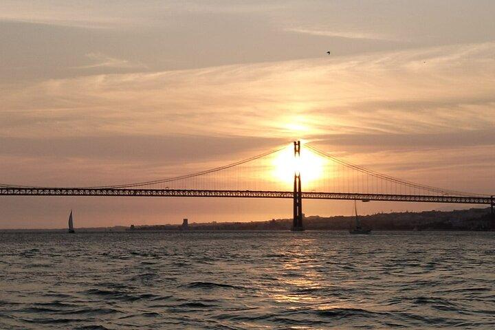 Private Sunset Sailboat Experience in Lisbon