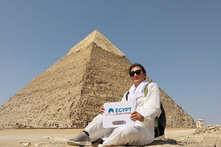 Half day tour to Giza Pyramids and Sphinx