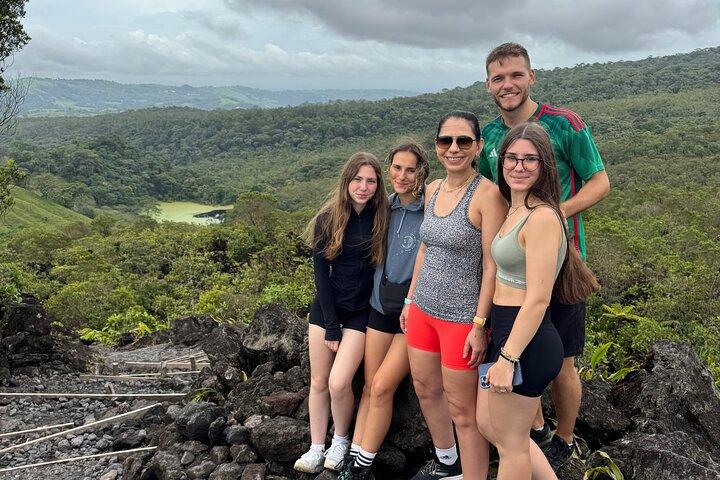 Volcano Hike Zipline e Hot Springs Aventura