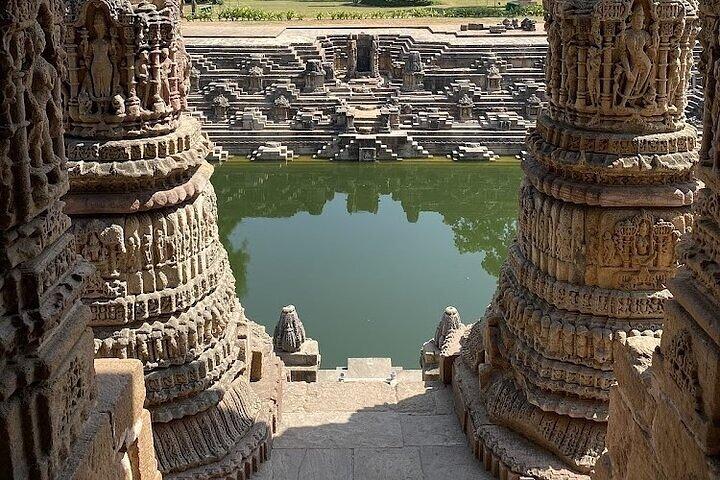 Modhera Sun Temple e Rani ki Vav Tour privato in auto