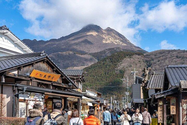 Dagstur till Dazaifu Tenmangu Shrine och Yufuin Kinrin Lake