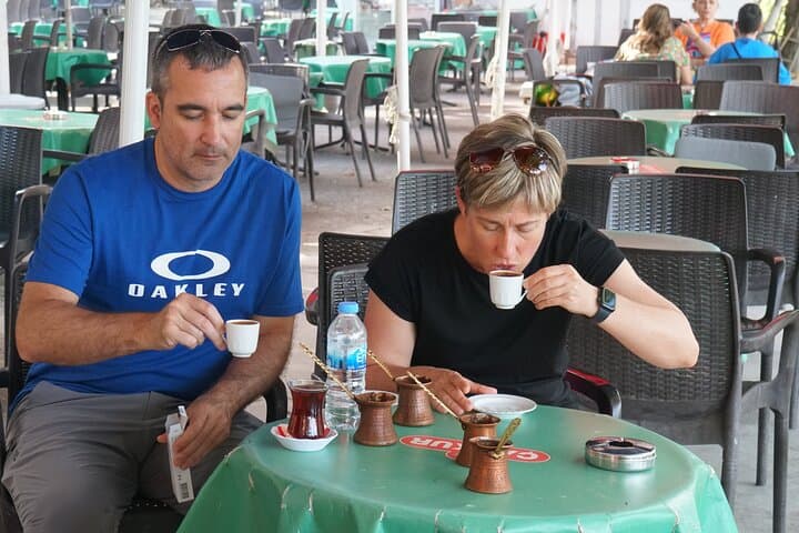 Istanbul Street Food Tour: 10 Tastings + Ferry to Kadikoy