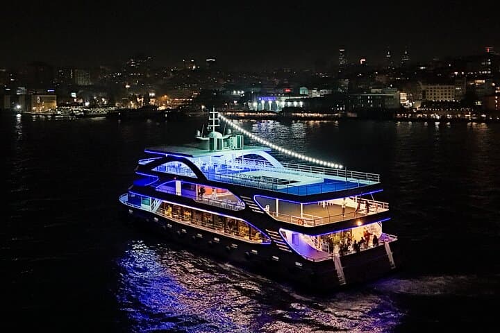 Istanbul Bosphorus Dinner Cruise with Turkish Night Show