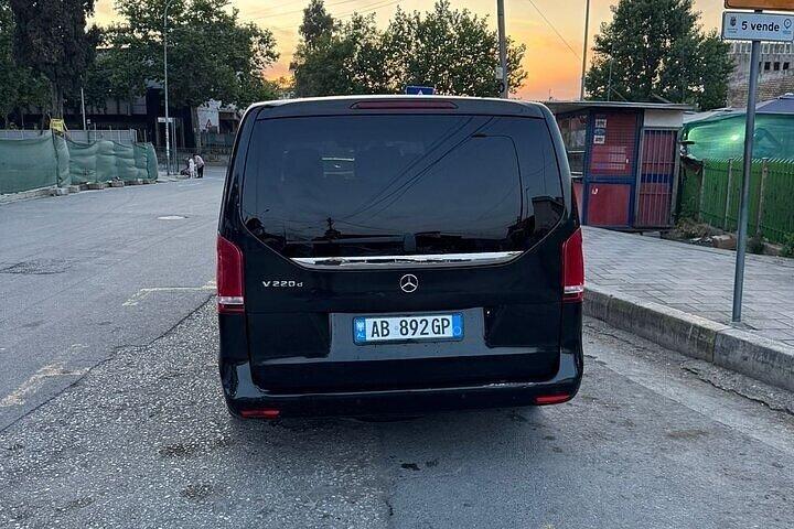 Privat transfer : Tirana (lufthavn) ↔ Tirana