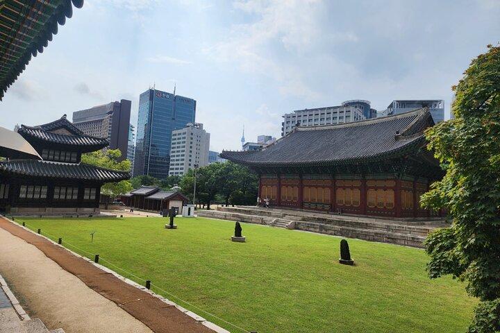 Highlights der Seoul Tour in Seoul : Deoksugung & N Seoul Tower