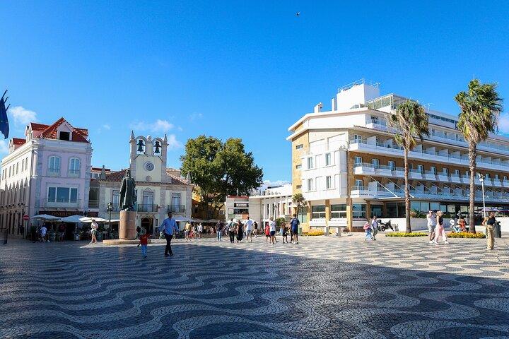From Lisbon: Sintra, Pena & Winery Tour with Tasting Small-Group