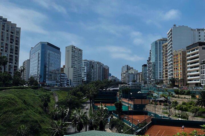 Heldagstur til Miraflores og Barranco, bymidten og vandshow