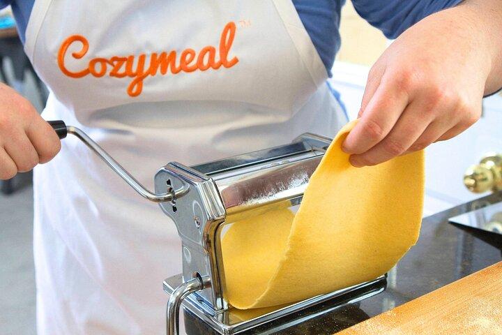 Hacer Pasta y Risotto en el centro de Milán (incluye 4 - Comida)