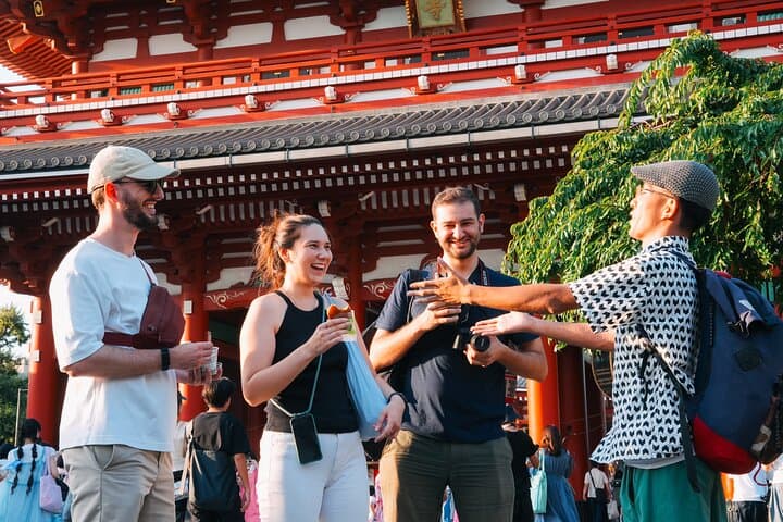 Tokyo Morning Tour : Meiji Shrine, Asakusa and Fish Market