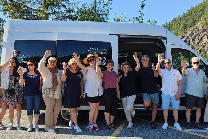 Grupo Transfer para/de Aeroporto Internacional de Vancouver (YVR)