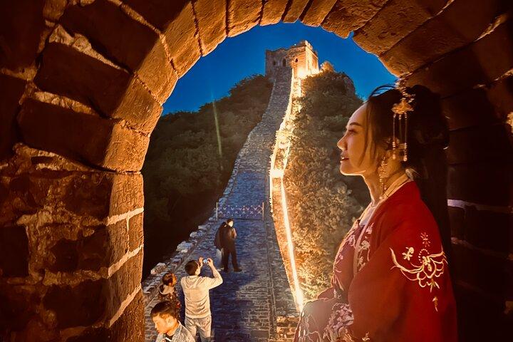 5 - 8 Horas Beijing Private Great Wall Night Tour e Opções