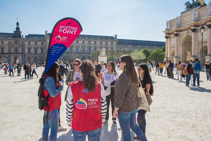 Louvre Reserved Access with Eiffel Tower and Cruise Option