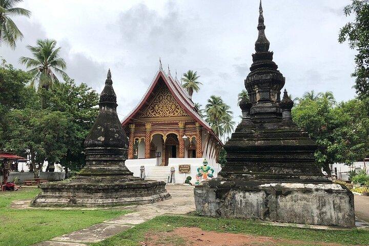 Tour privado de día completo por la ciudad de Luang Prabang