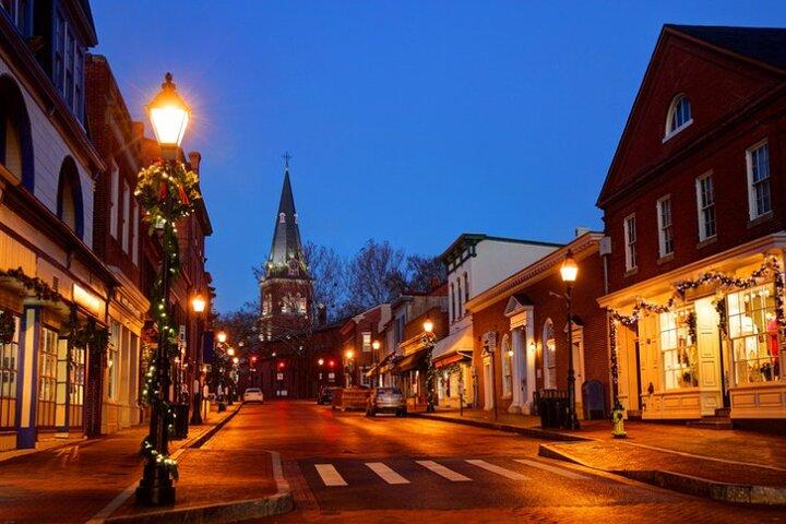 Tipsy History : The Happy Hour Historical Pub Crawl of Annapolis