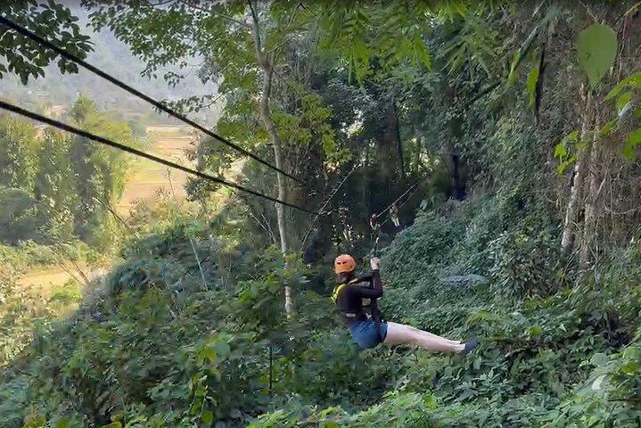 Vang Vieng : Zipline, Cave Tube, Trek, Longtail Boat, lagoa 2