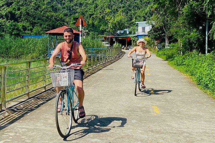 Von Hanoi : Serenity Luxury Day Cruise durch Lan Ha Bay