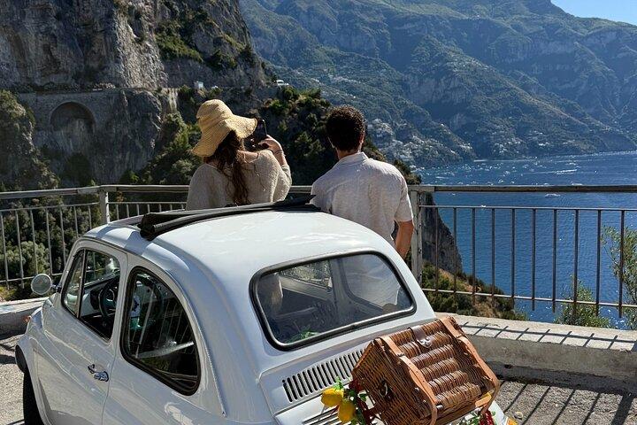 Viva o Dolce Vita Amalfi Coast Tour em um clássico Fiat 500